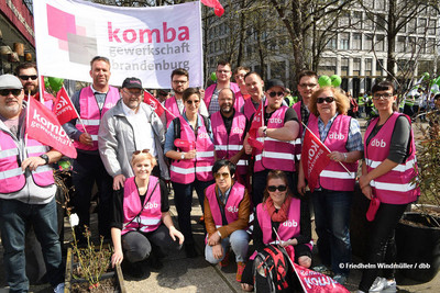 komba Kolleginnen und Kollegen aus Brandenburg (Foto: © Friedhelm Wndmüller, dbb)